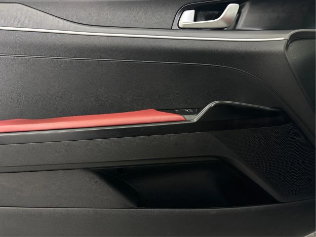 2023 Kia K5 GT-Line Image 27 of 38