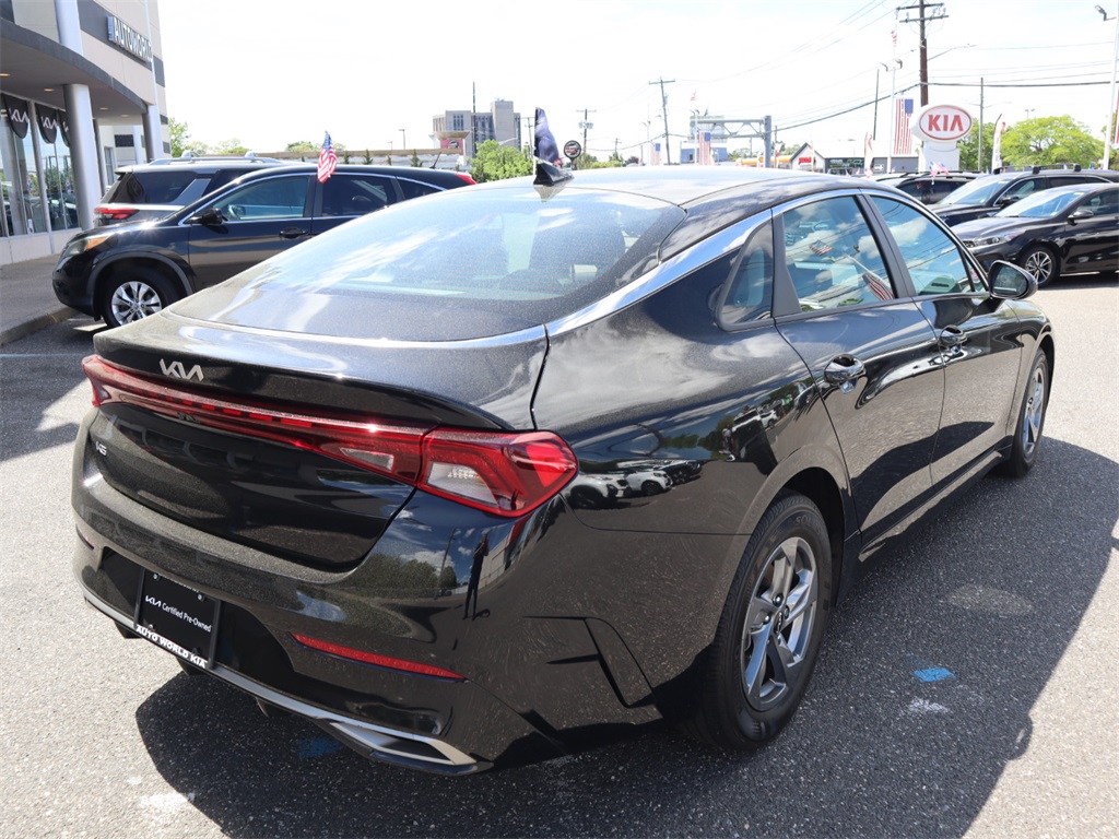 Vehicle image 4 of 30