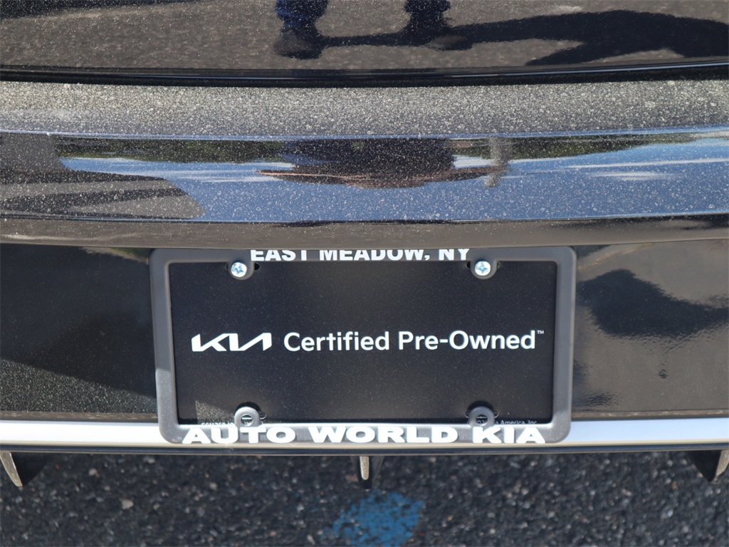 Vehicle image 29 of 30