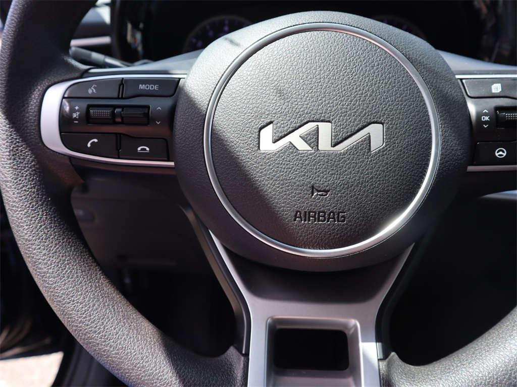 Vehicle image 20 of 30