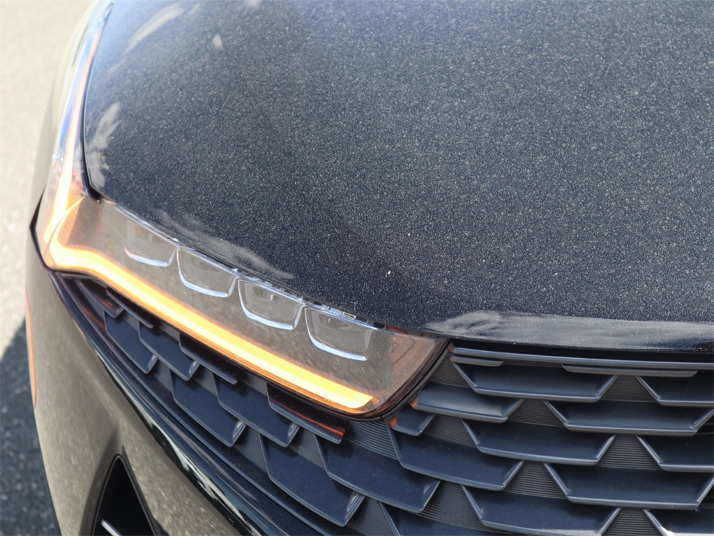 Vehicle image 12 of 30