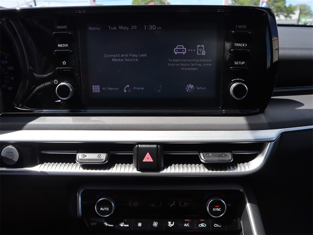 Vehicle image 23 of 30