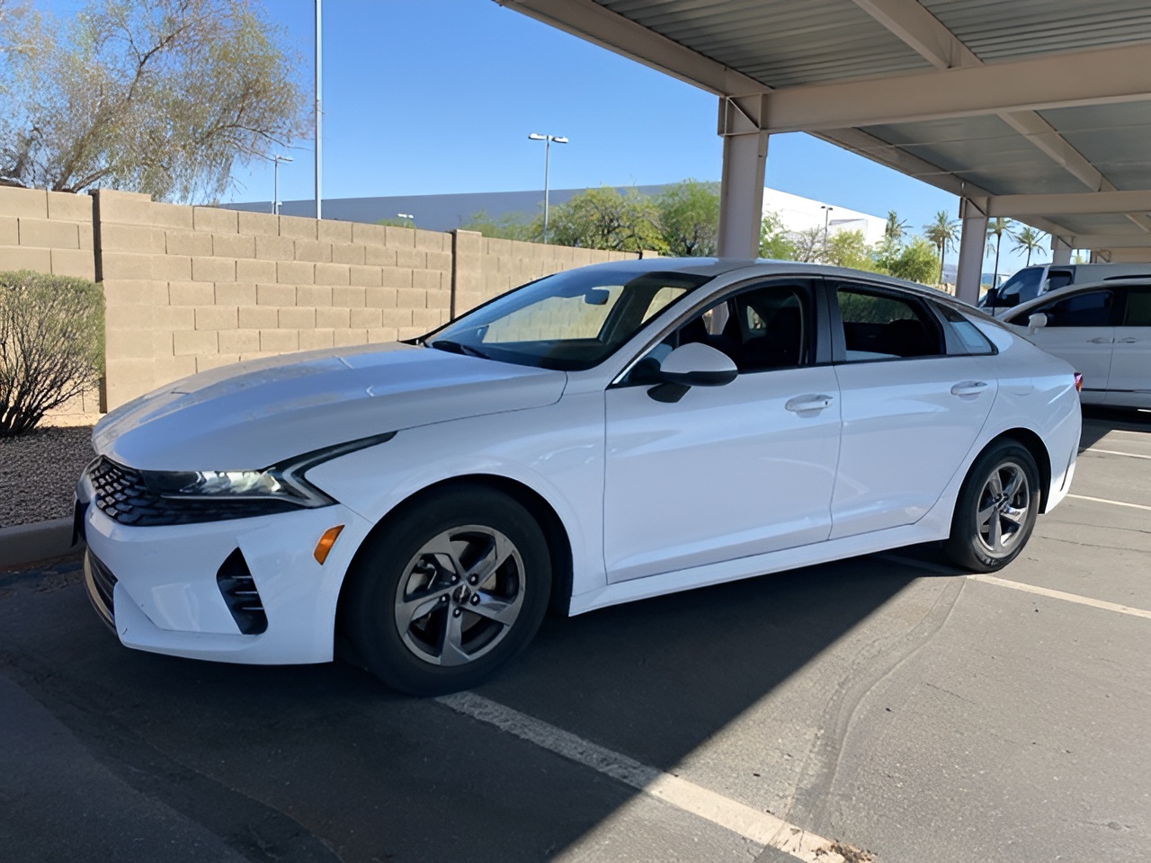 Vehicle image 7 of 10