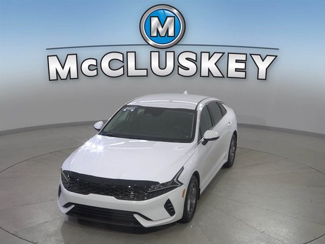 2023 Kia K5 LXS Image 1 of 40