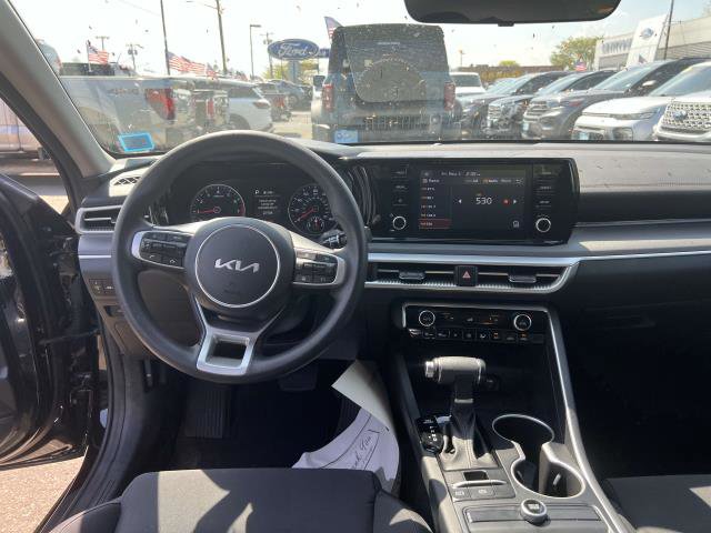 Vehicle image 12 of 30