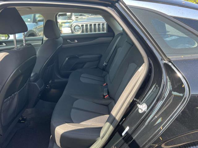 Vehicle image 13 of 30