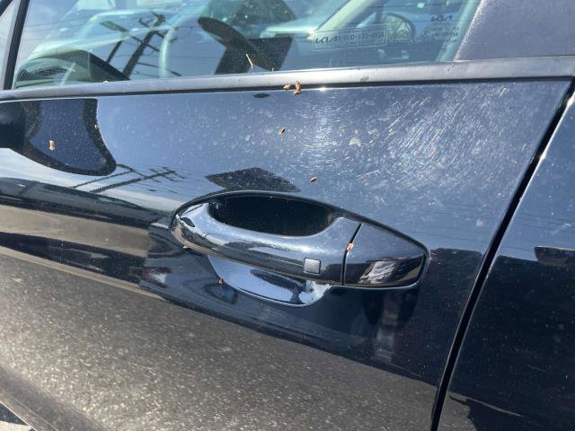 Vehicle image 10 of 30