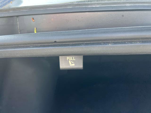 Vehicle image 9 of 30