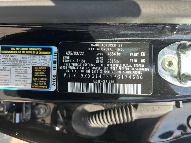 Vehicle image 18 of 30