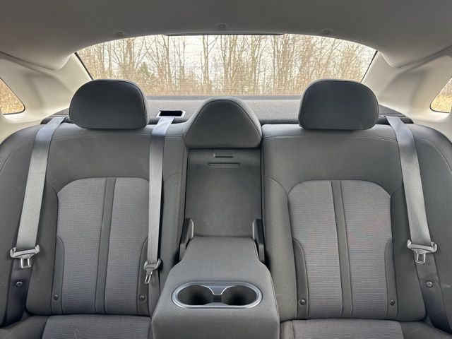 Vehicle image 10 of 23
