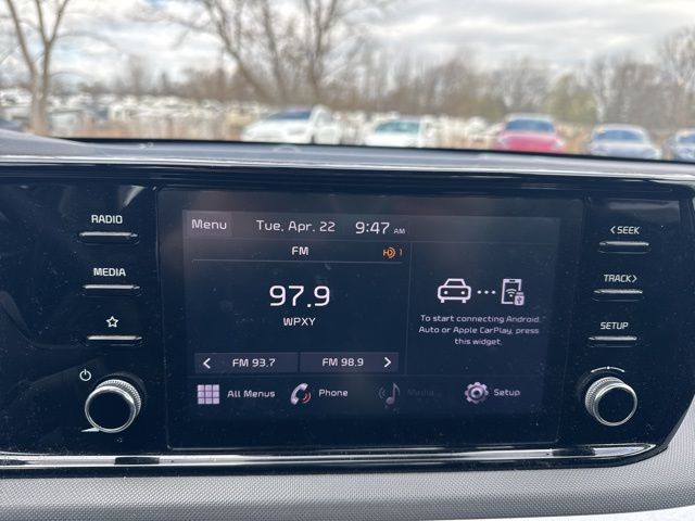 Vehicle image 14 of 23
