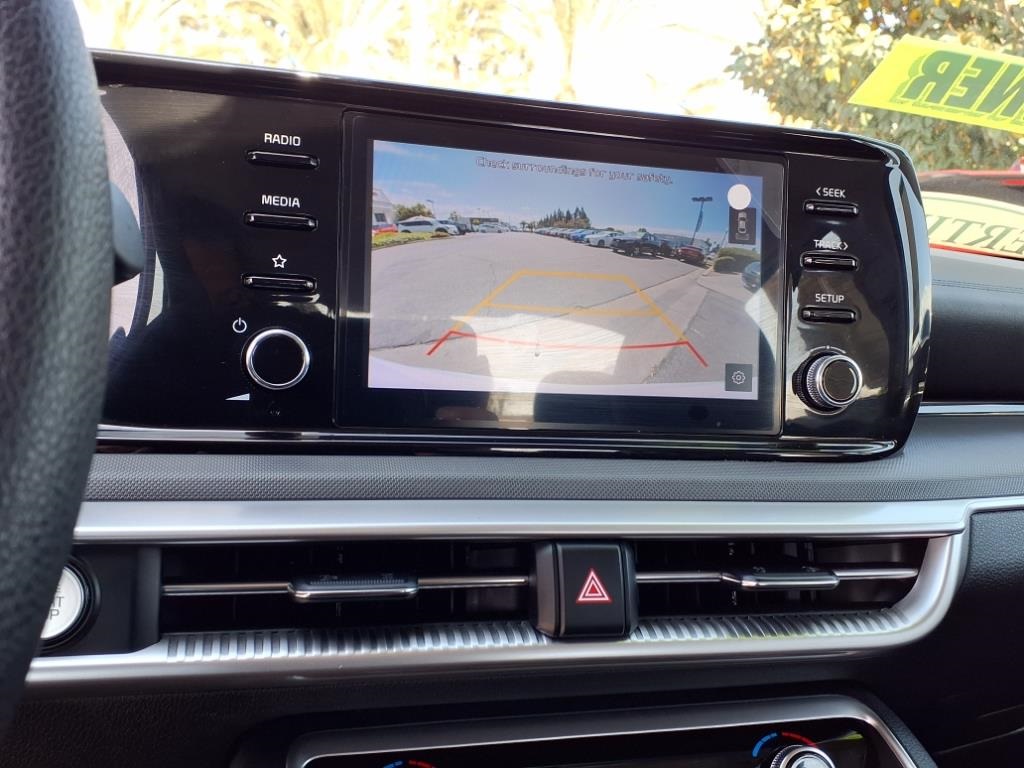 Vehicle image 12 of 24