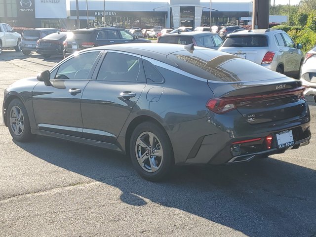 Vehicle image 6 of 32
