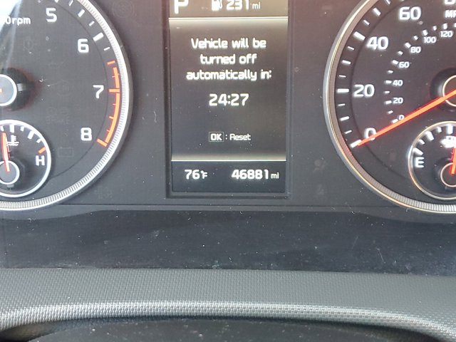 Vehicle image 23 of 32