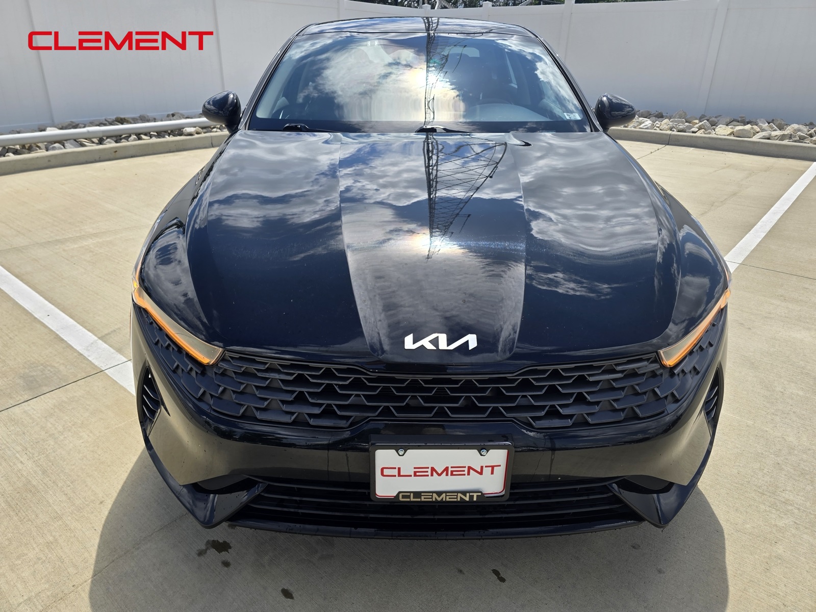 Vehicle image 7 of 49