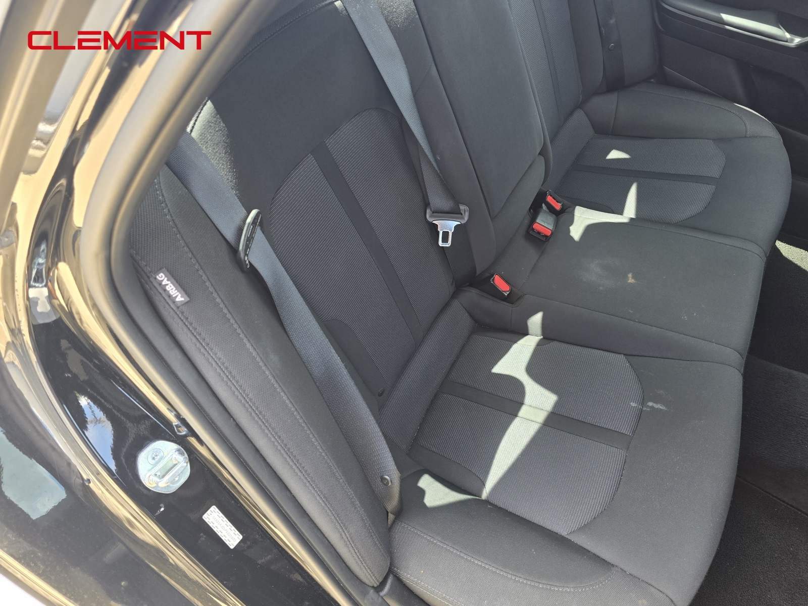 Vehicle image 34 of 49