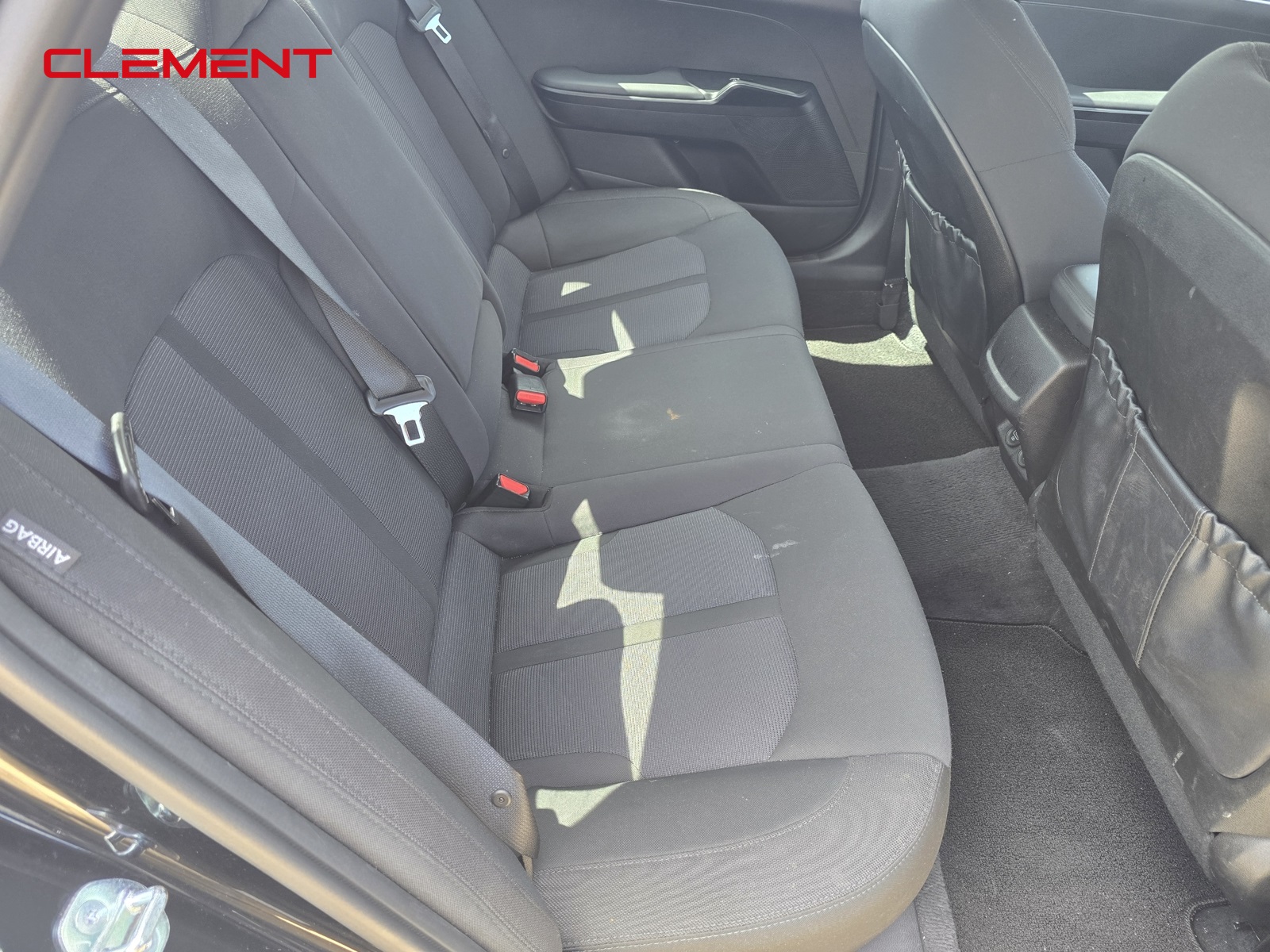 Vehicle image 33 of 49