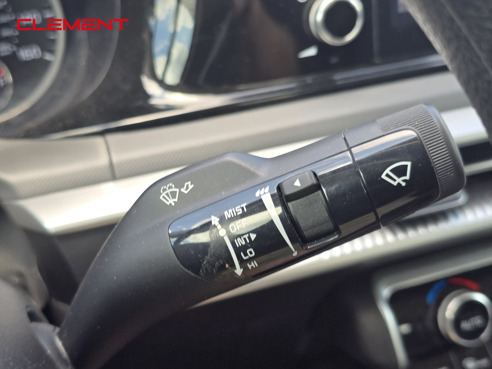 Vehicle image 16 of 49