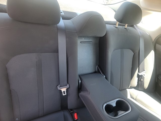 Vehicle image 17 of 31