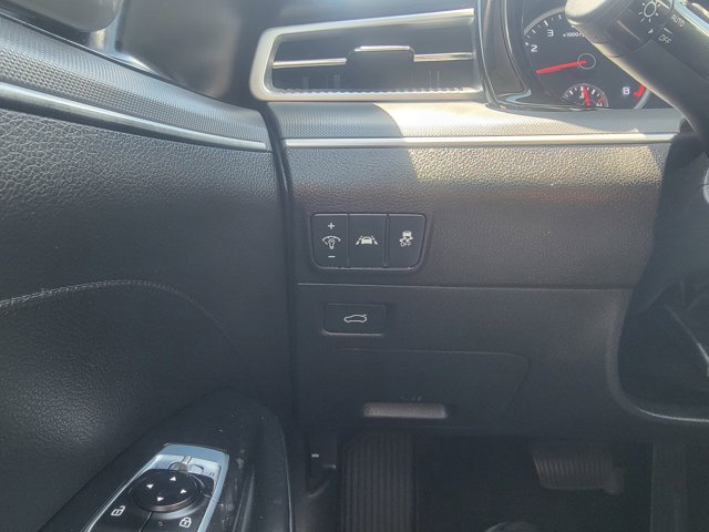 Vehicle image 29 of 31