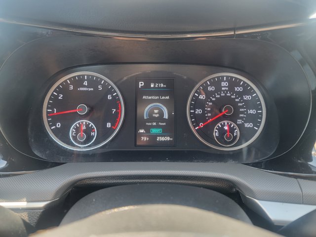 Vehicle image 24 of 31