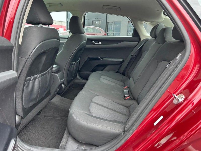 Vehicle image 8 of 21