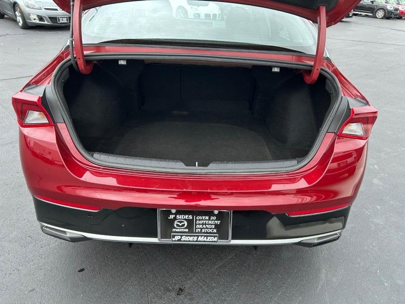 Vehicle image 6 of 21
