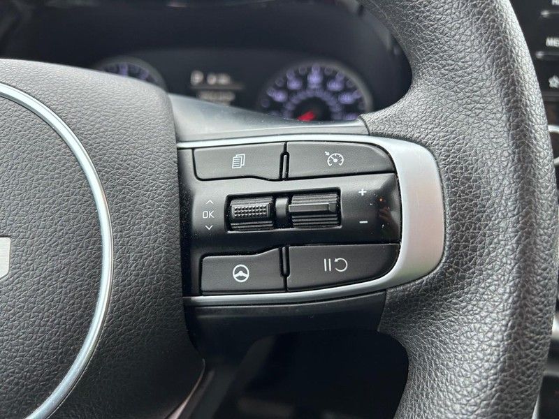 Vehicle image 12 of 21