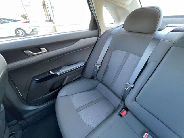 Vehicle image 36 of 43