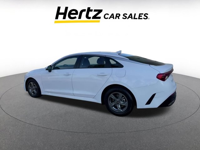 Vehicle image 8 of 43