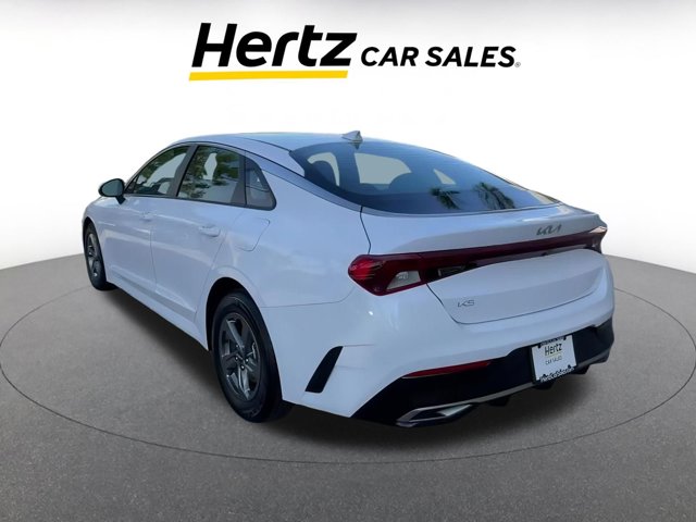Vehicle image 11 of 43