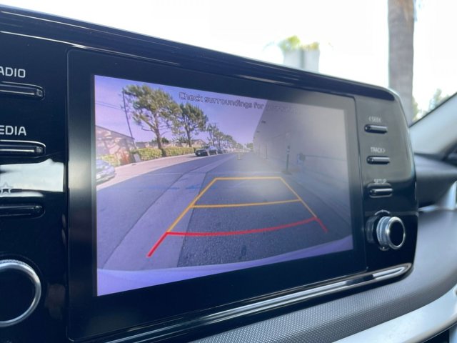 Vehicle image 16 of 43