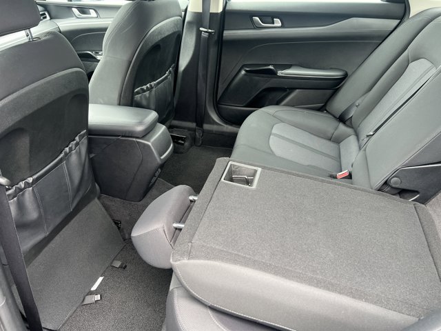 Vehicle image 15 of 34