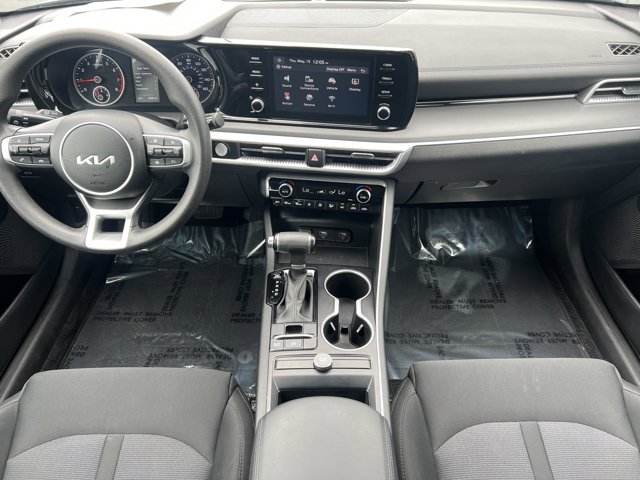 Vehicle image 32 of 34