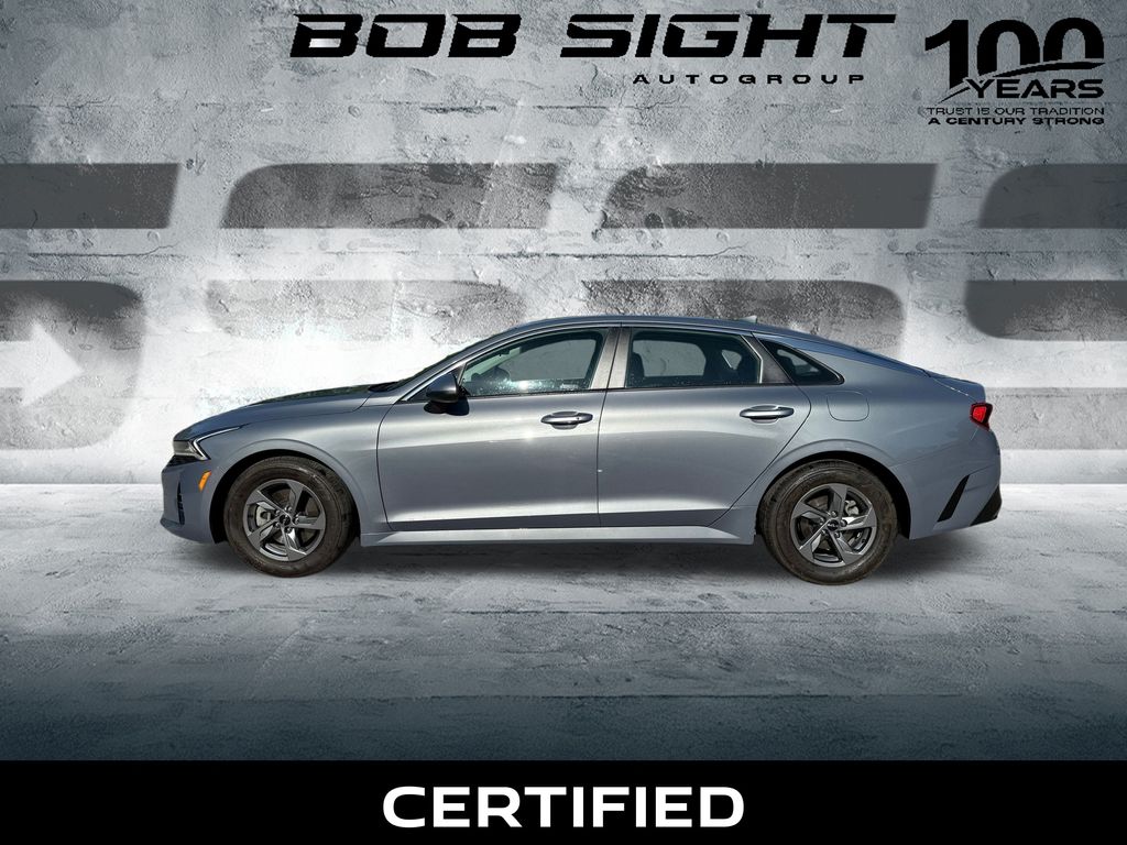 Vehicle image 9 of 40