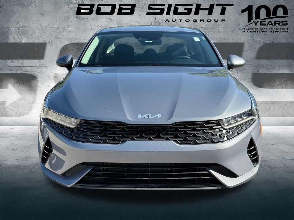 Vehicle image 3 of 40