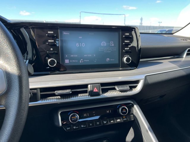 Vehicle image 19 of 41