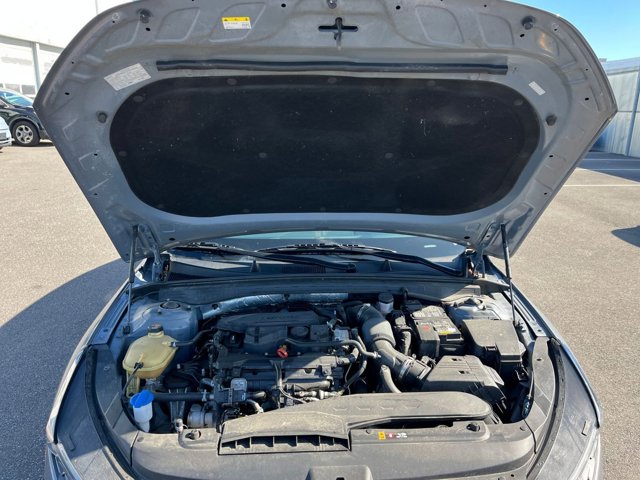 Vehicle image 27 of 41