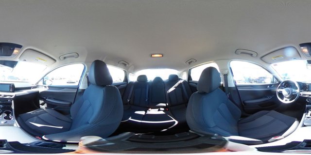 Vehicle image 37 of 41
