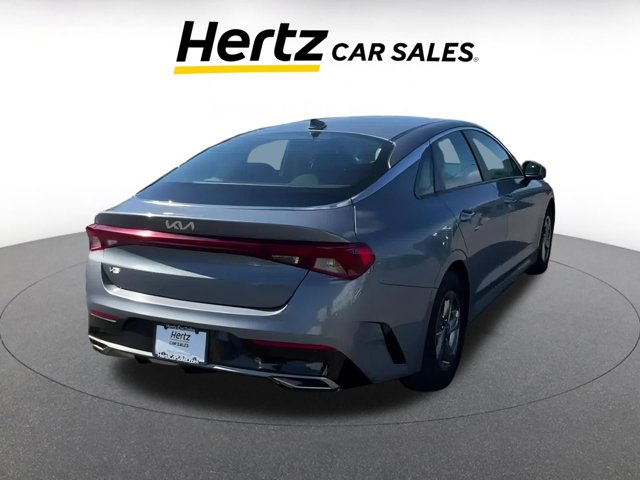 Vehicle image 13 of 41