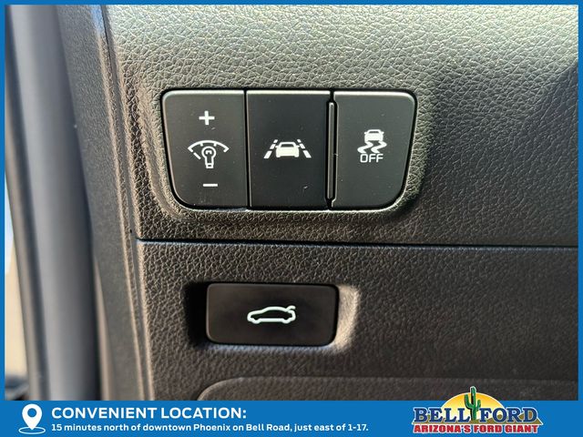 Vehicle image 18 of 37