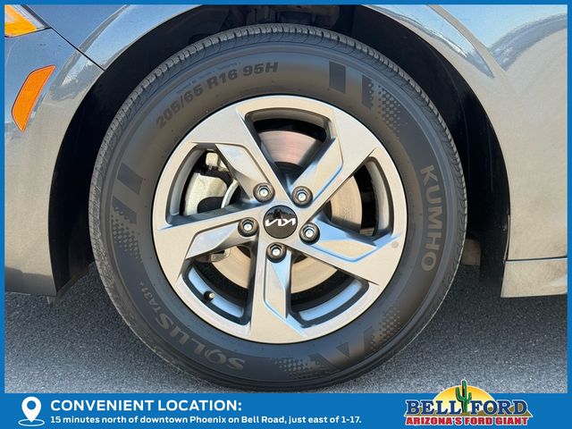 Vehicle image 11 of 37