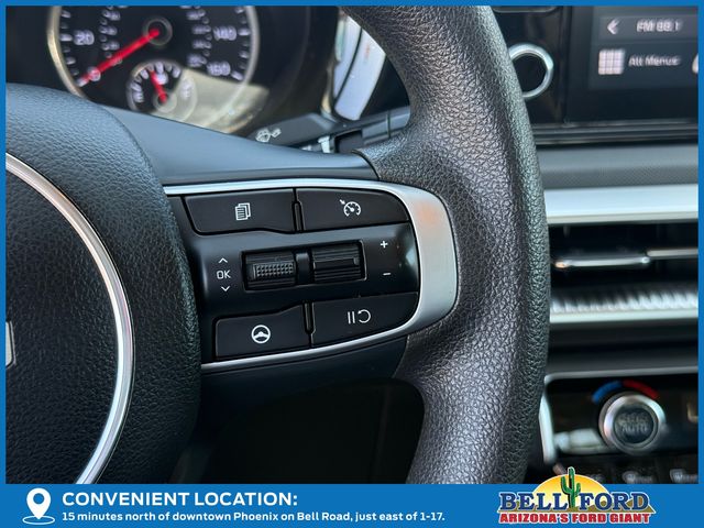 Vehicle image 21 of 37