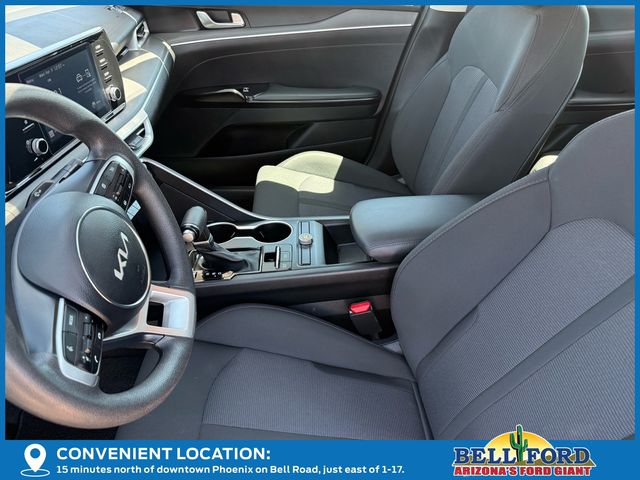 Vehicle image 15 of 37