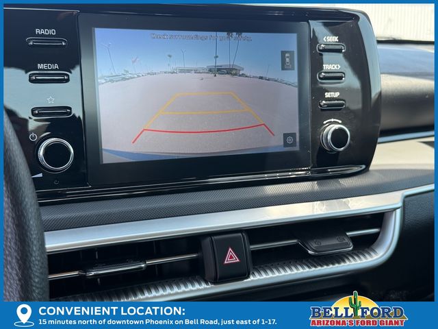 Vehicle image 25 of 37