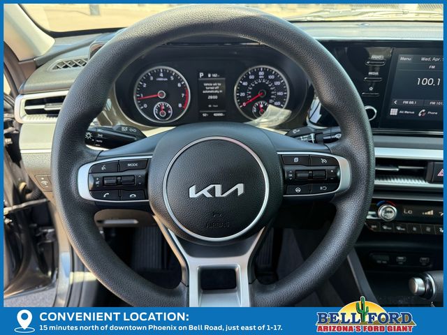 Vehicle image 19 of 37