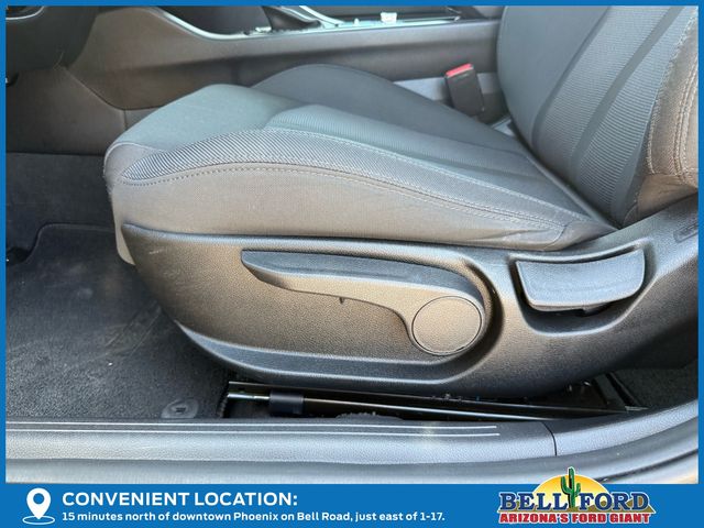 Vehicle image 13 of 37