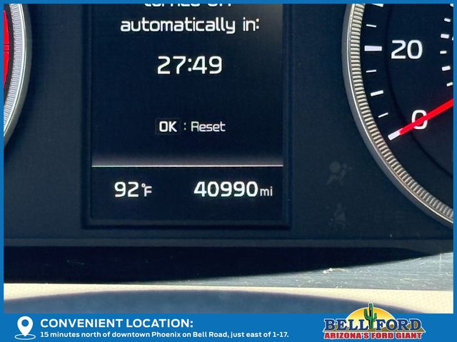 Vehicle image 23 of 37