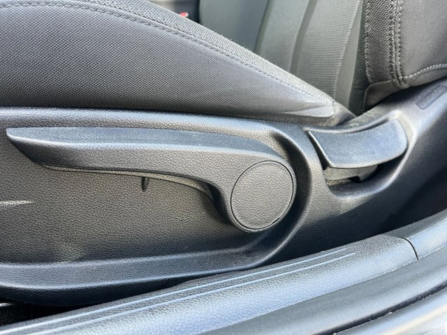 Vehicle image 22 of 44