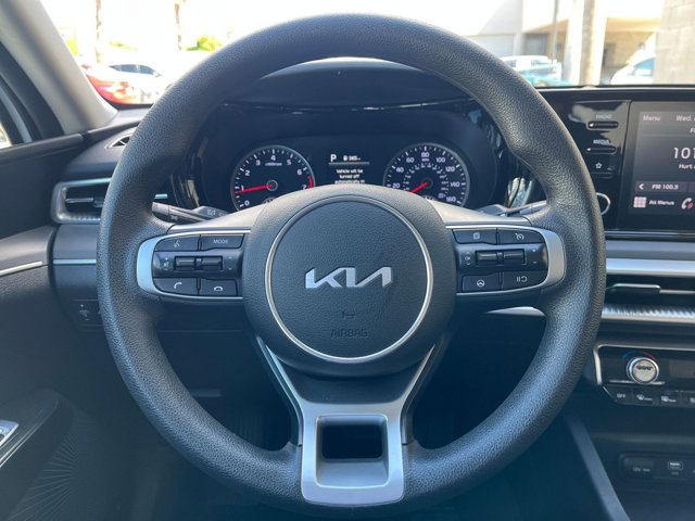 Vehicle image 26 of 44